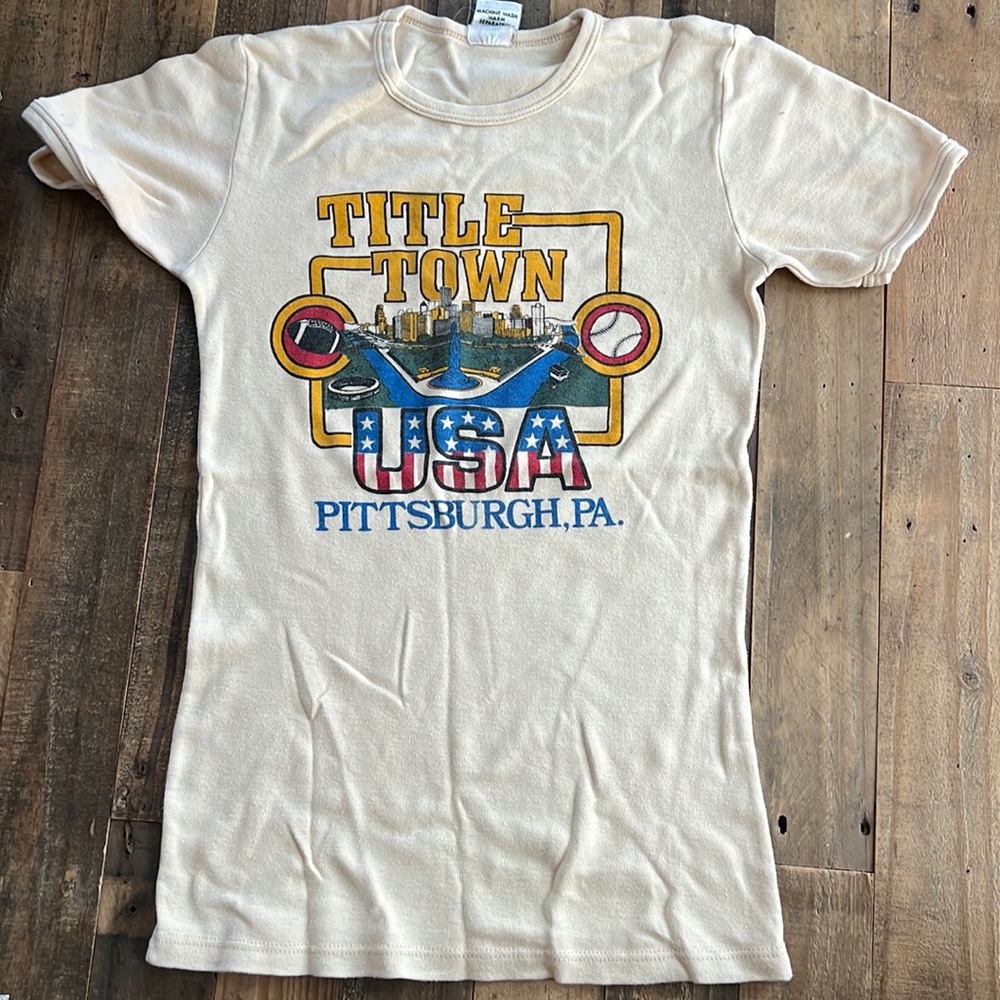 Vintage Pittsburgh Title Town Tshirt
